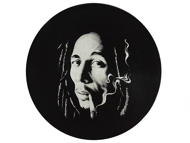 grinder bob marley 4 tlg schwarz 37 x 50 mm einzeln~2 grinder bob marley 4 tlg schwarz 37 x 50 mm einzeln~2